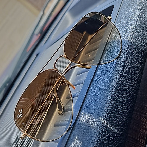 Ray bans - Picture 2 of 2